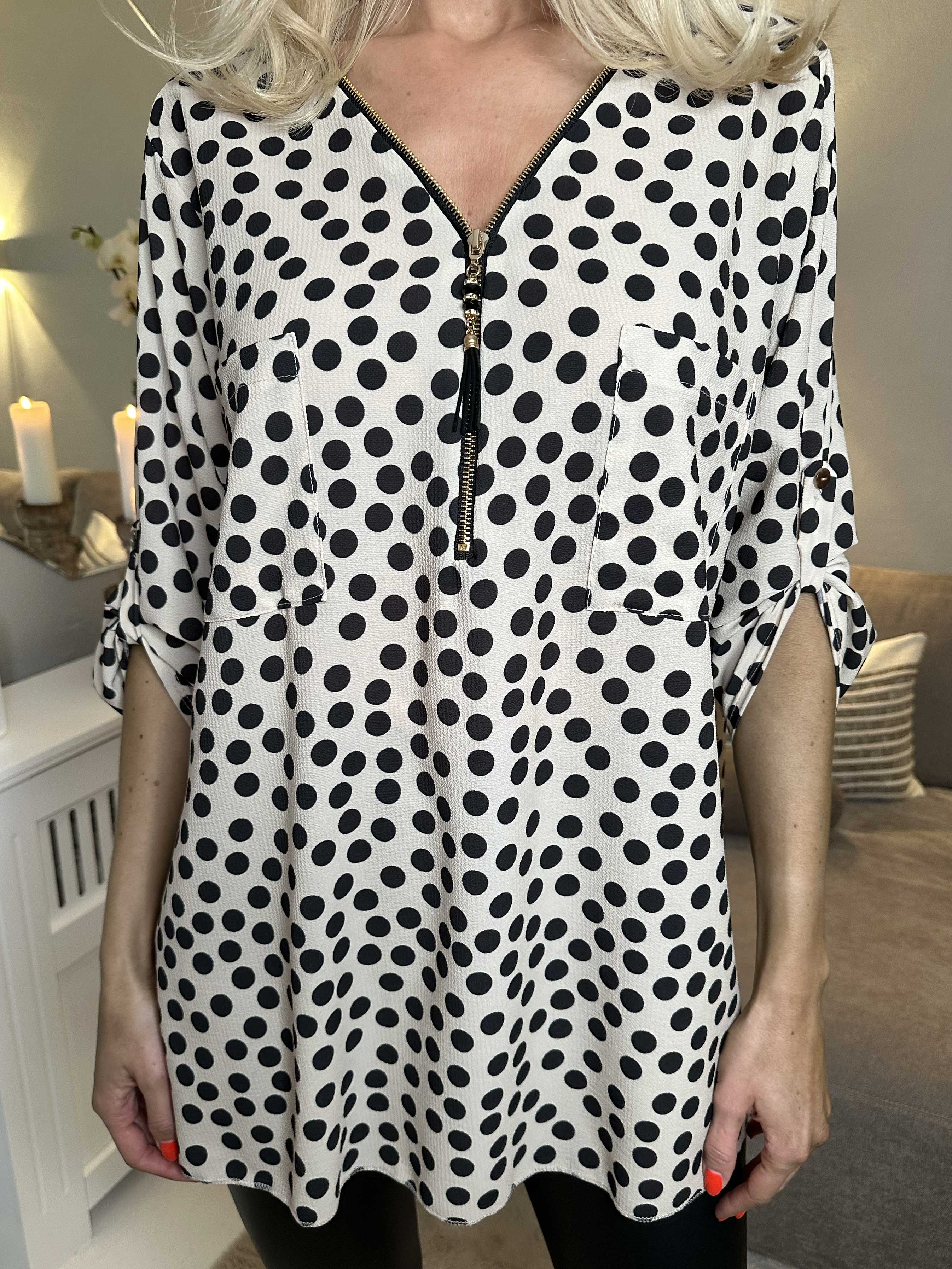 Claudia Dot - Tunika med prikker og lynlås